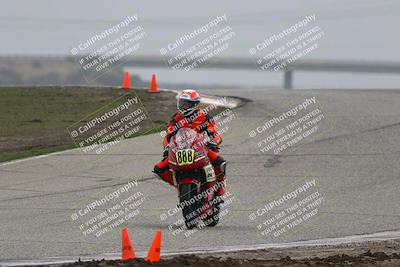 media/Nov-29-2025-TrackDaz (Sat) [[10ae2d9bce]]/B Group/Session 3 (Outside Grapevine)/